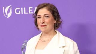Mayim Bialik Is Disappointed Oscars Attendees Did Not Wear Ribbon Demanding the Return of Israeli Hostages