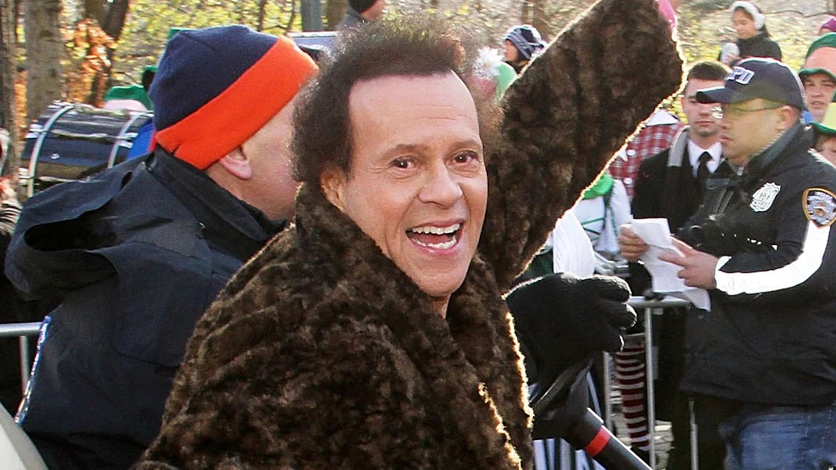 Exercise Guru Richard Simmons Apologizes for Scaring People Into Thinking He Was Dying