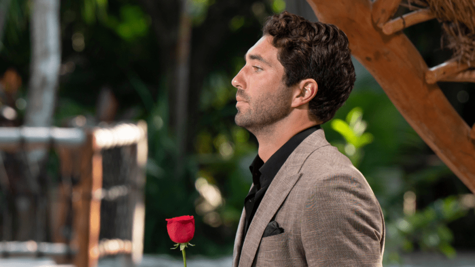 ‘The Bachelor’ Joey Graziadei ‘Went Dark’ After Seeing Kelsey’s Post-Fantasy Suites Note